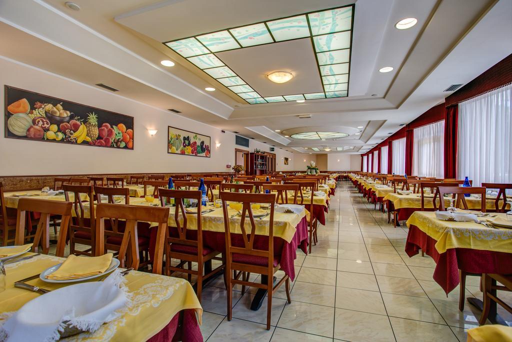Hotel San Giorgio Milano Marittima Exterior photo