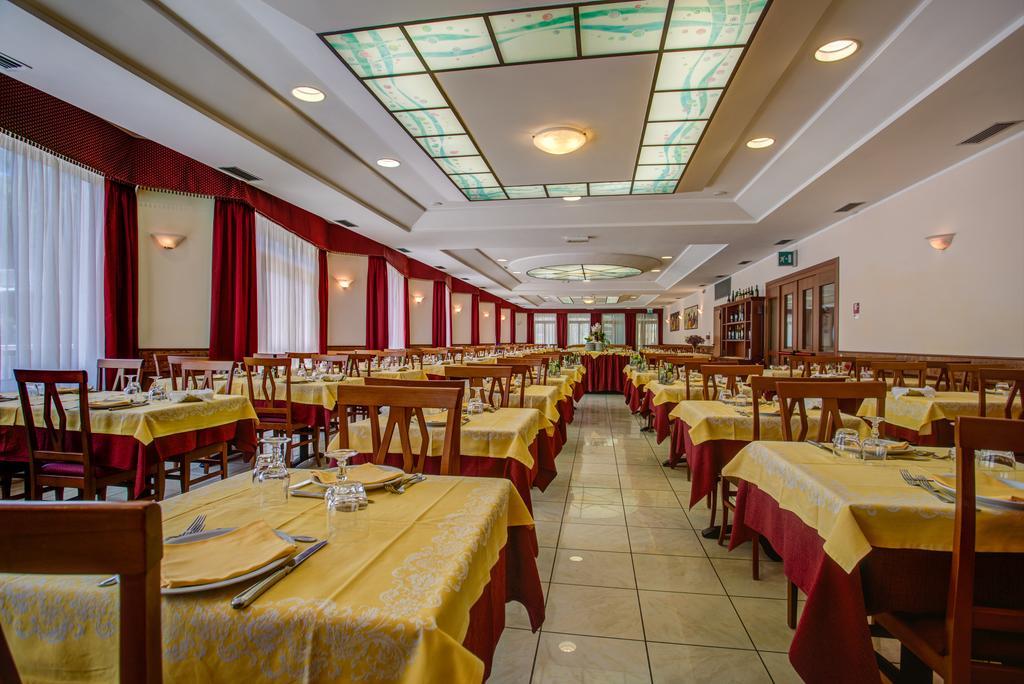 Hotel San Giorgio Milano Marittima Exterior photo
