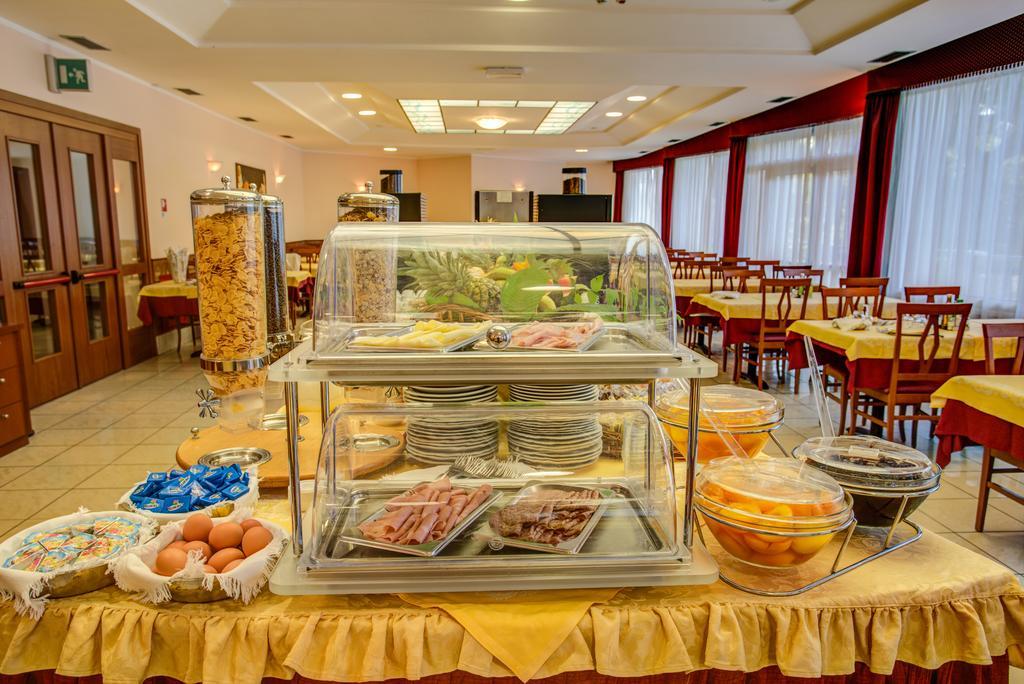 Hotel San Giorgio Milano Marittima Exterior photo