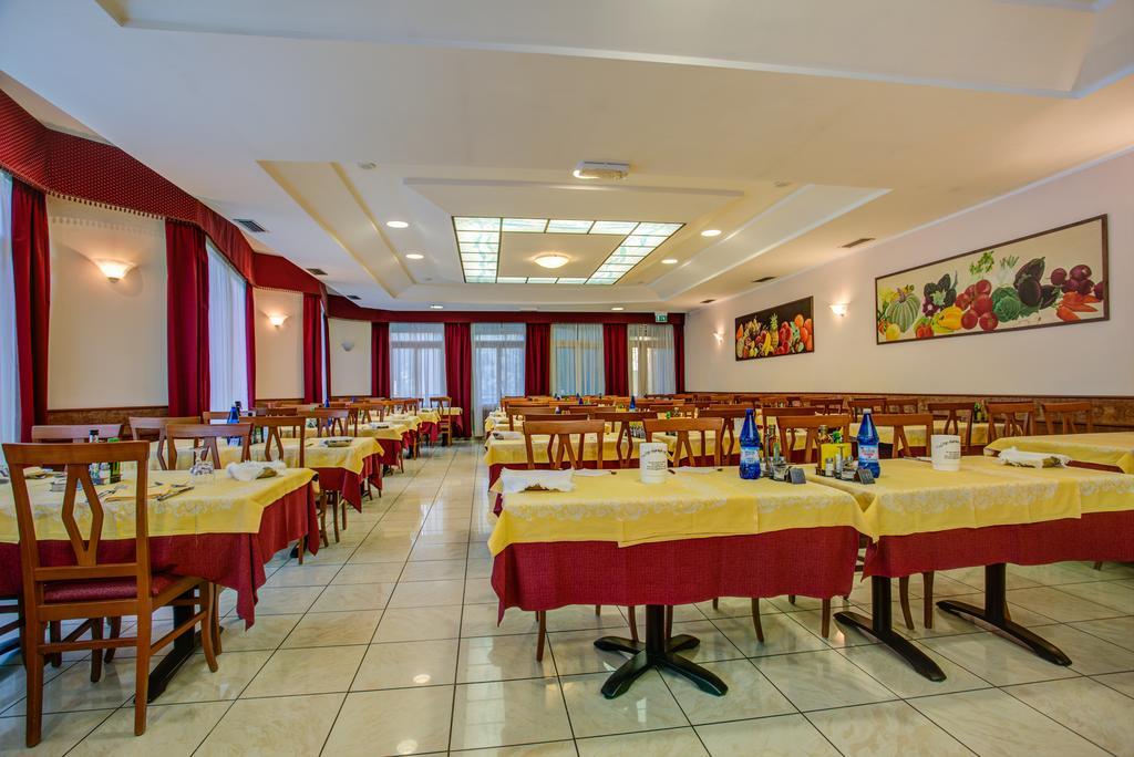 Hotel San Giorgio Milano Marittima Exterior photo